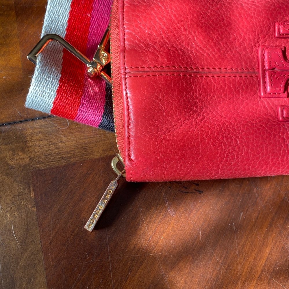 Tory Burch Red Leather Crossbody Wallet with Multicolor Stripe Strap - Picture 10 of 10